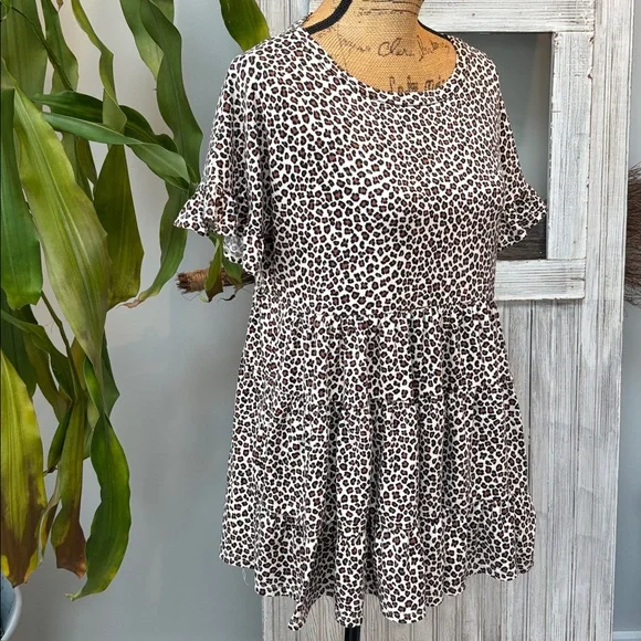 JODIFL Animal Print Short Sleeve Top Size S Oversized EUC - Picture 4 of 13